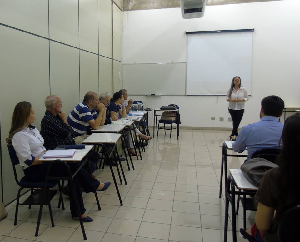 Apresentacao do projeto aos Professores e Mestrandos da UCDB.jpg